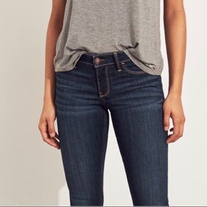 Hollister Jeans - Low - Rise Jean leggings Hollister Jeans - Low - Rise Jean leggings
